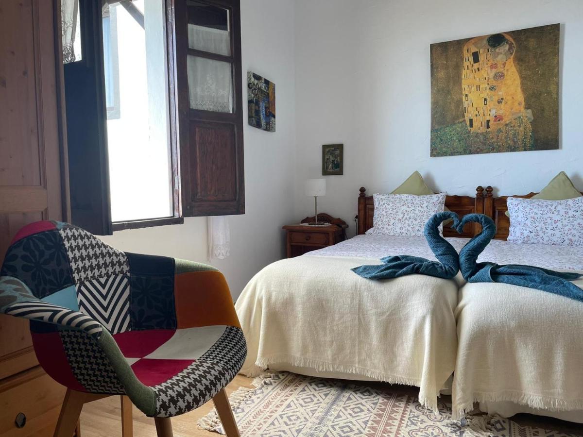 Casa Lucia Genoves