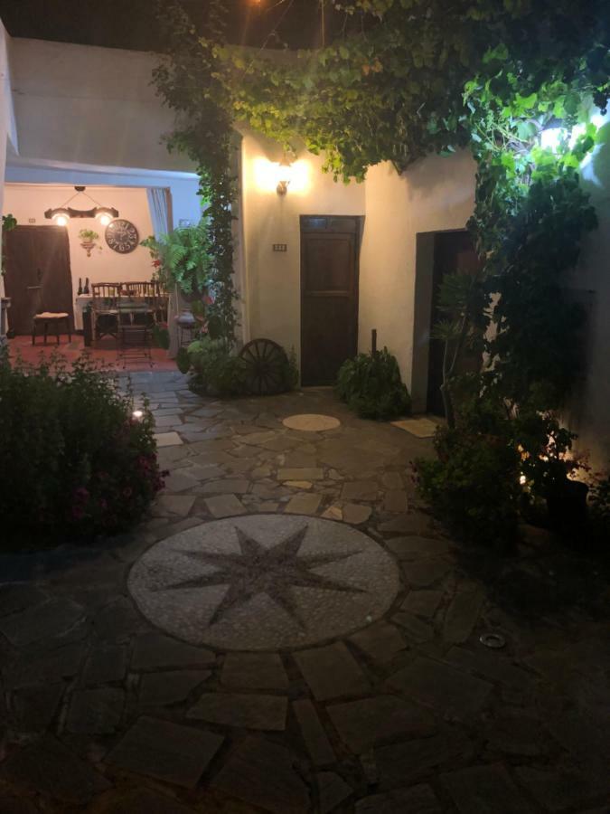 Casa Lucia Genoves